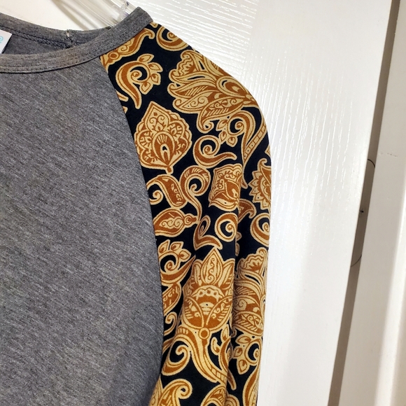 Lularoe M Randy Raglan Baseball T Gray Black Gold Floral Scrolls NWT - Picture 2 of 7